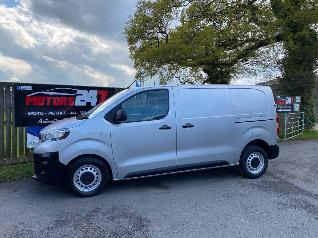 2017 Peugeot Expert 1400 2.0 BlueHDi 120 Professional Van