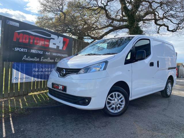 Nissan NV200 1.5 dCi Tekna Van Panel Van Diesel White