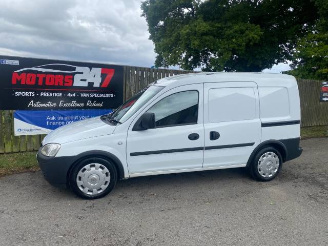 2011 Vauxhall Combo 2000 1.3CDTi 16V Crew Van [75PS]