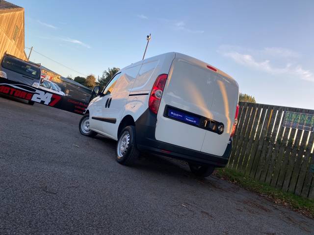 2016 Vauxhall Combo 2000 1.3 CDTI 16V H1 Van