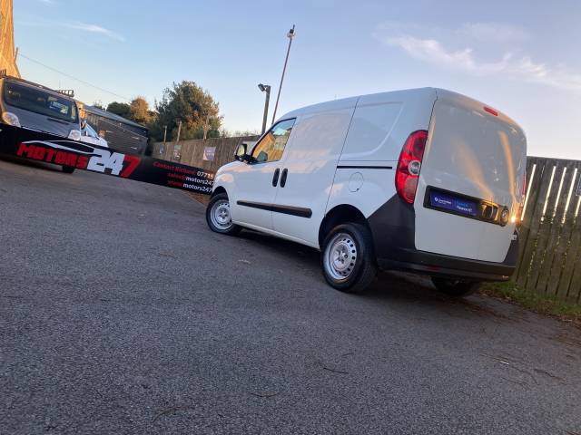 2016 Vauxhall Combo 2000 1.3 CDTI 16V H1 Van