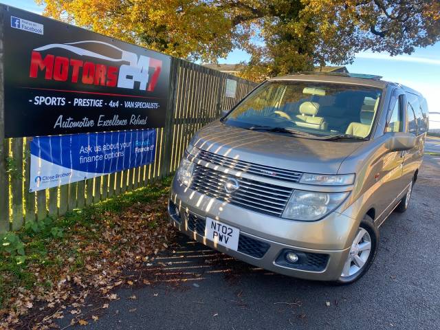 2002 Nissan Elgrand 3.5 4WD