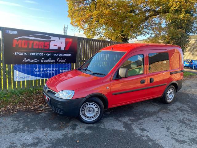 Vauxhall Combo 2000 1.3CDTi 16V Crew Van [75PS] Combi Van Diesel Red