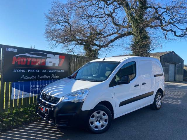 Peugeot Partner 850 1.6 BlueHDi 100 Professional Van [non SS] Panel Van Diesel White