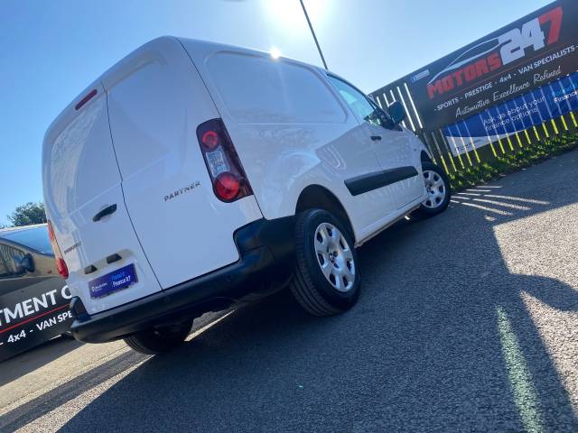 2017 Peugeot Partner 850 1.6 BlueHDi 100 Professional Van [non SS]