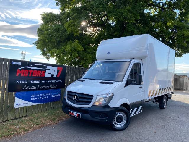 2105 Mercedes-Benz Sprinter 2.1 313 CDI WITH TAIL LIFT