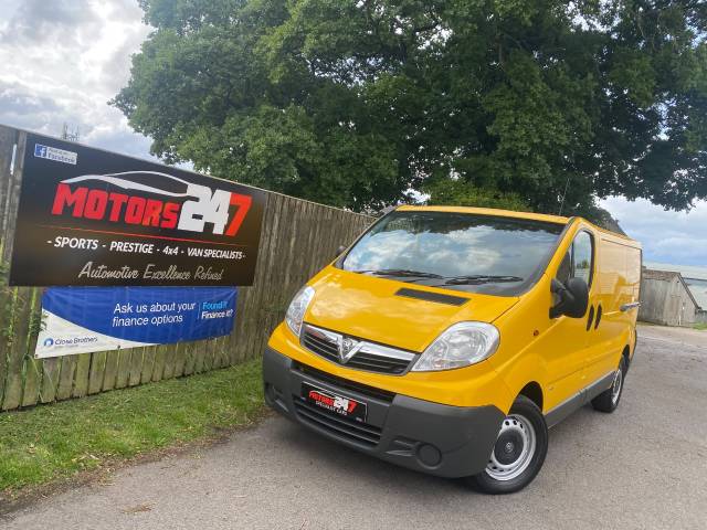 Vauxhall Vivaro 2.0CDTI [115PS] ecoFLEX Van 2.9t Euro 5 Panel Van Diesel Yellow