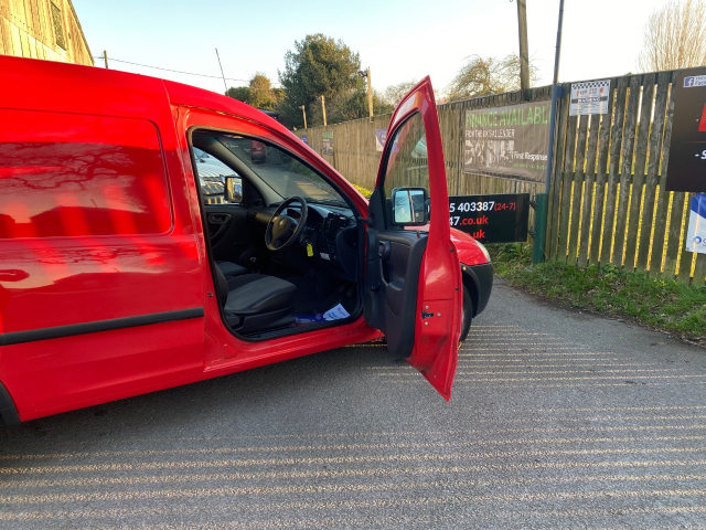 2010 Vauxhall Combo 1700 1.3CDTi 16V Van [75PS]