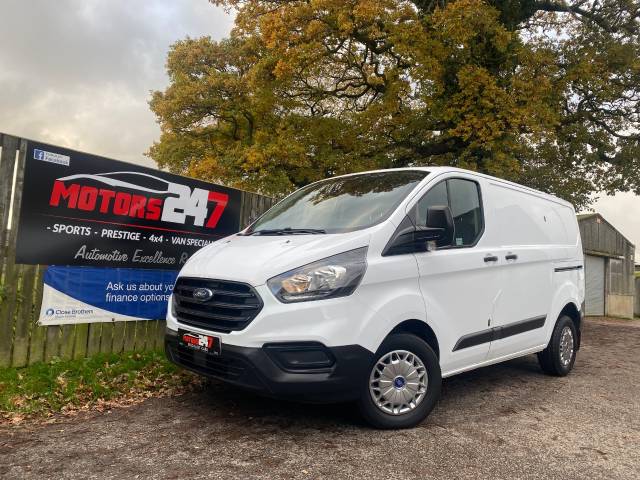 Ford Transit Custom 2.0 TDCi 105ps 300 L1 WINDOW Low Roof Van Panel Van Diesel White