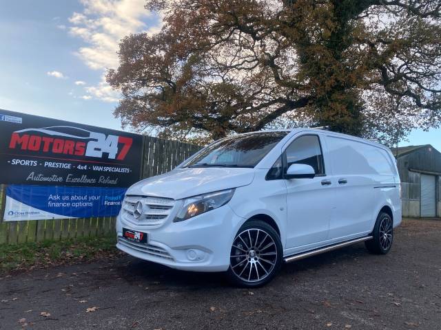 Mercedes-Benz Vito 1.6 109CDI Van+19 INCH AMG TURBINES+SIDE BARS Panel Van Diesel White