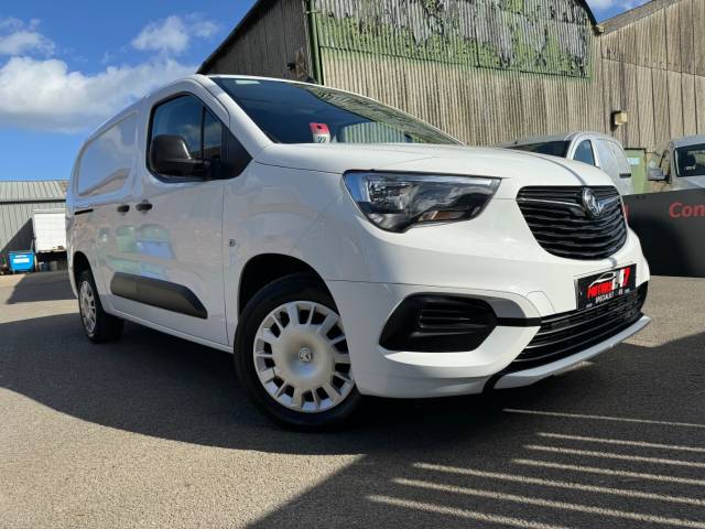 2020 Vauxhall Combo Cargo 2300 1.5 Turbo D L2 H1 Sportive Van+AIR CON+