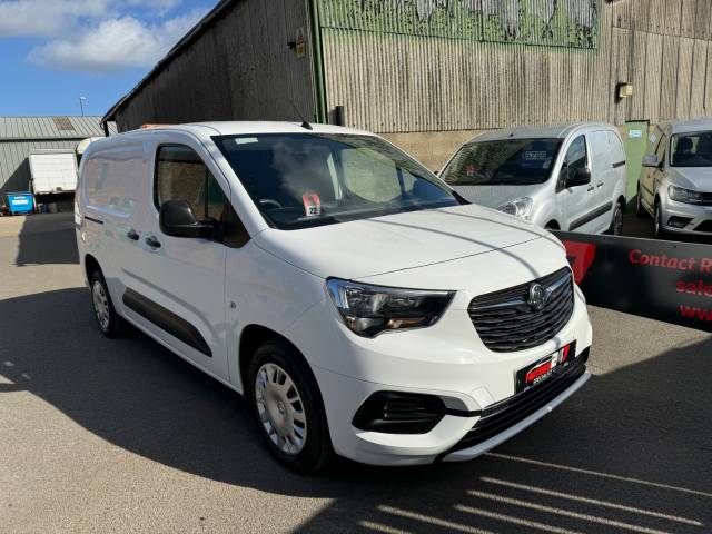 2020 Vauxhall Combo Cargo 2300 1.5 Turbo D L2 H1 Sportive Van+AIR CON+