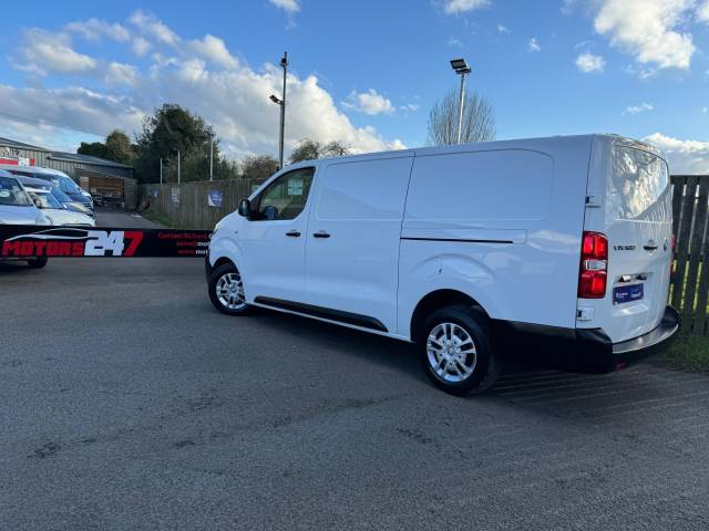 2021 Vauxhall Vivaro 2900 1.5d 100PS Dynamic H1 Van