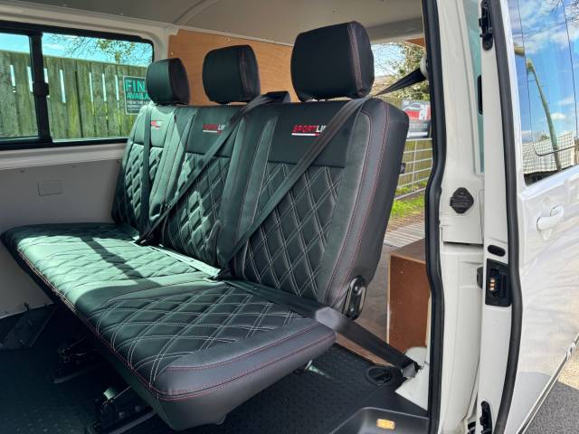 2019 Volkswagen Transporter 2.0 TDI BMT 102 Highline Kombi Van Euro 6