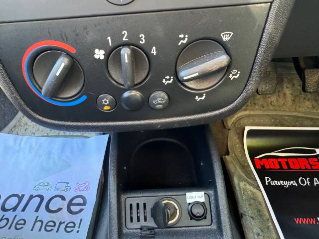 2011 Vauxhall Combo 1.2 COMBO 2000 CDTI 16V+21000 MILES!!+AIR CON