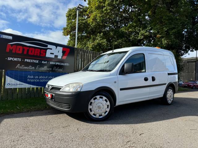 Vauxhall Combo 1.2 COMBO 2000 CDTI 16V+AIR CON+240v INVERTER! Panel Van Diesel White