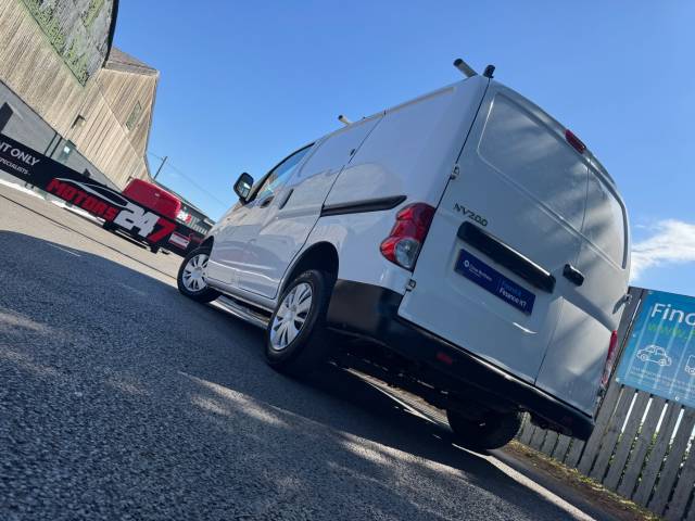 2013 Nissan NV200 1.5 dCi ACENTA VAN+AIR CON!+REV CAM!+TWIN SIDE DOORS!+1 FORMER KEEPER!++
