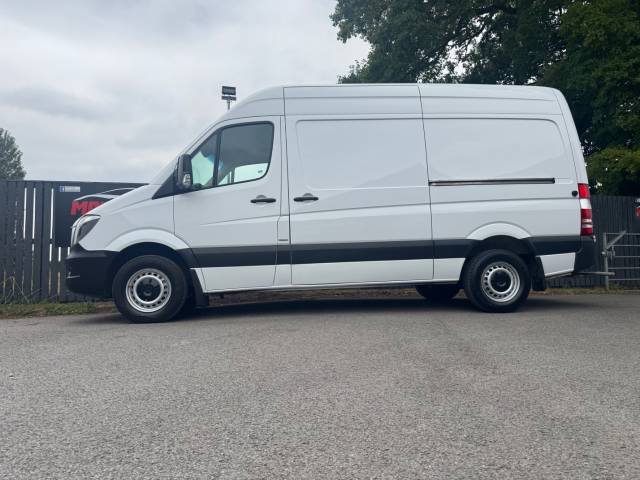 2016 Mercedes-Benz Sprinter 2.1 SPRINTER 313 CDI+DIRECT FEDEX!+SLIDING DOOR IN BULK HEAD!+PERFECT CAMPER POTENTIAL!!+JUST 59K!!