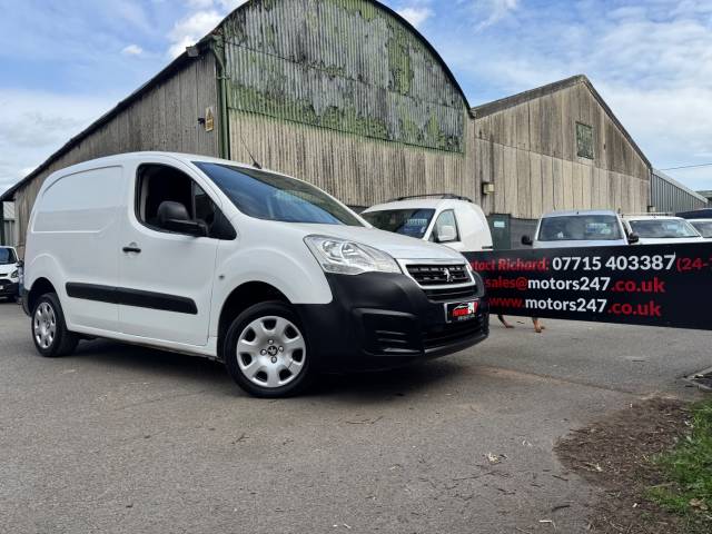 2018 Peugeot Partner PARTNER 850 1.6 BlueHDi 100 PROFESSIONAL+EURO 6+SAT NAV!+AIR CON!+CRUISE!+TOW BAR!+NO VAT!+