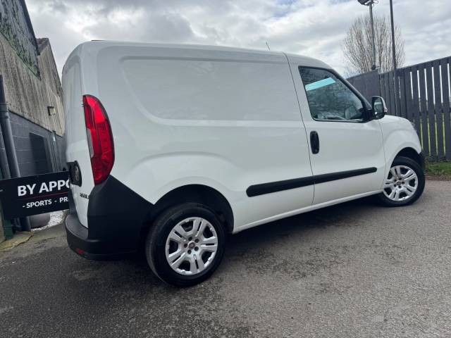 2017 Fiat Doblo DOBLO 1.3 MULTIJET 16V 95 VAN+CRUISE!+AIR CON!+REAR PARKING SENSORS!+NO VAT!+