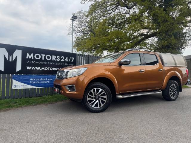 Nissan Navara NAVARA D/CAB+TEKNA!+2.3dCi 190 4WD+AUTO!+360 REV CAMERA!+HEATED SEATS!+CRUISE!+AIR!+NO VAT!!+WOW!+ Pick Up Diesel Yellow