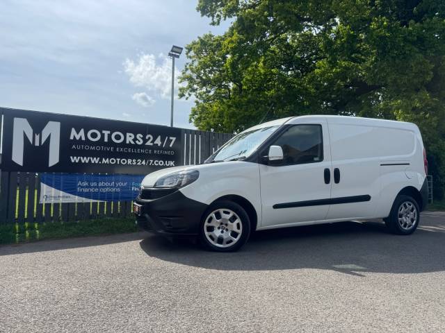 Fiat Doblo DOBLO CARGO MAXI 1.6 16V 120PS TECNICO START STOP+TOP SPEC!+1 OWNER!+AIR CON!+LWB!+L@@K!!+ Panel Van Diesel White