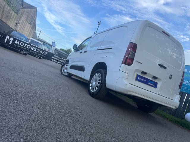 2020 Vauxhall Combo Cargo COMBO 2300 1.5 Turbo D 100ps H1 L2 SPORTIVE VAN!+1 OWNER!+FSH!+LWB!+AIR CON!+WOW!+