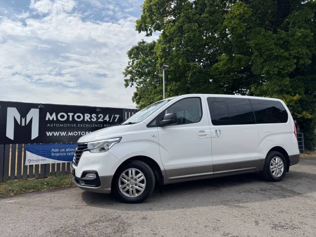 Hyundai i800 I800 2.5 CRDi SE 5dr+NO VAT!+8 SEATER!+MPV!+CRUISE!+AIR CON!+HEATED SEATS!+NO VAT!+L@@K!+ Combi Van Diesel White